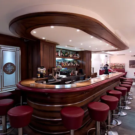 Gornergrat Dorf מלון